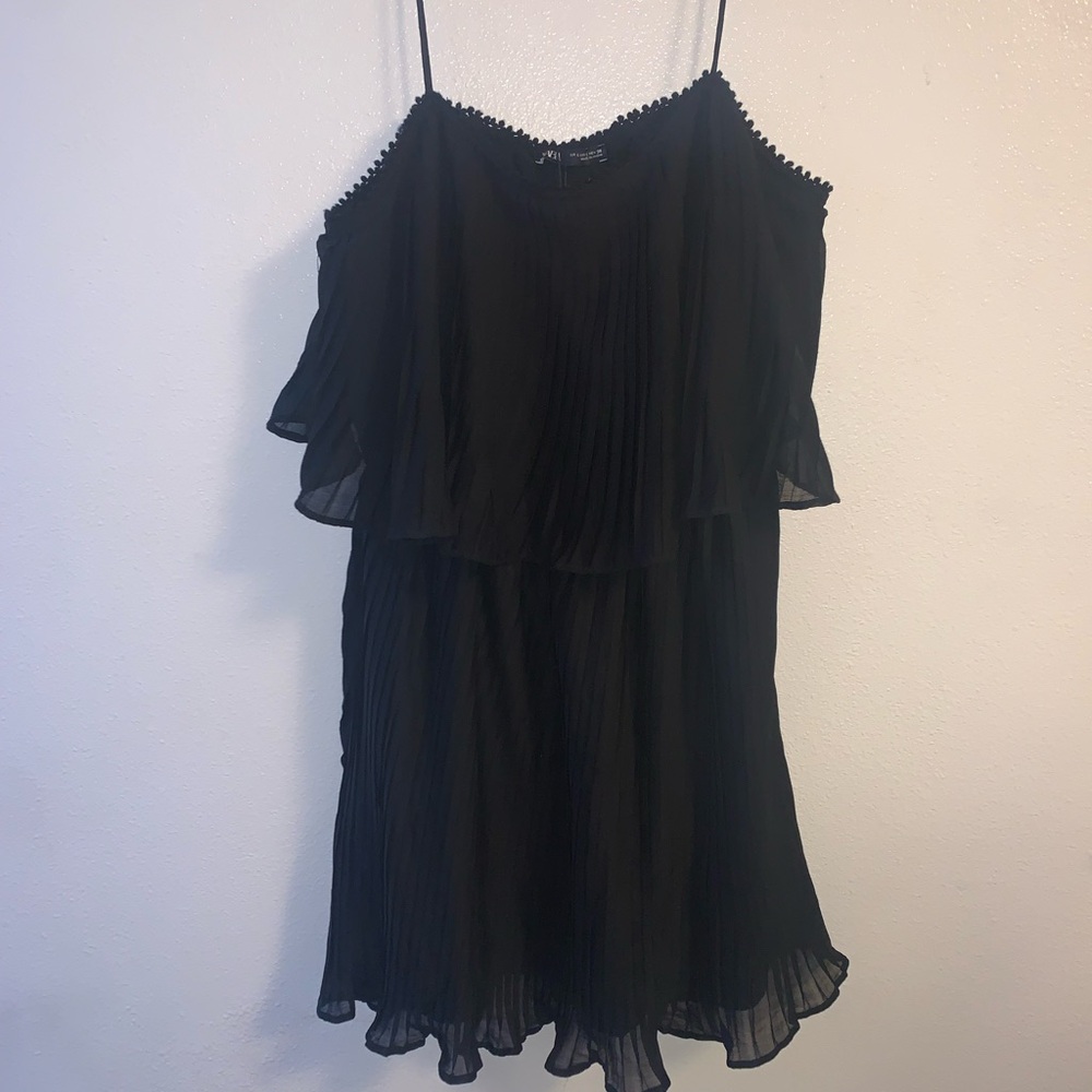Black Zara Strappy Pleated Mini Dress Size Large NWT